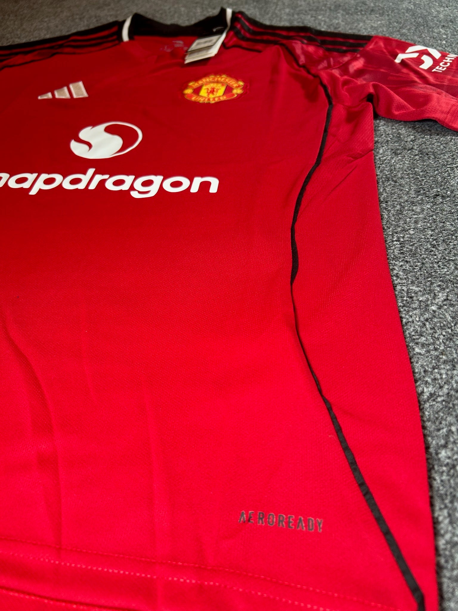 Manchester United 25/26 Home