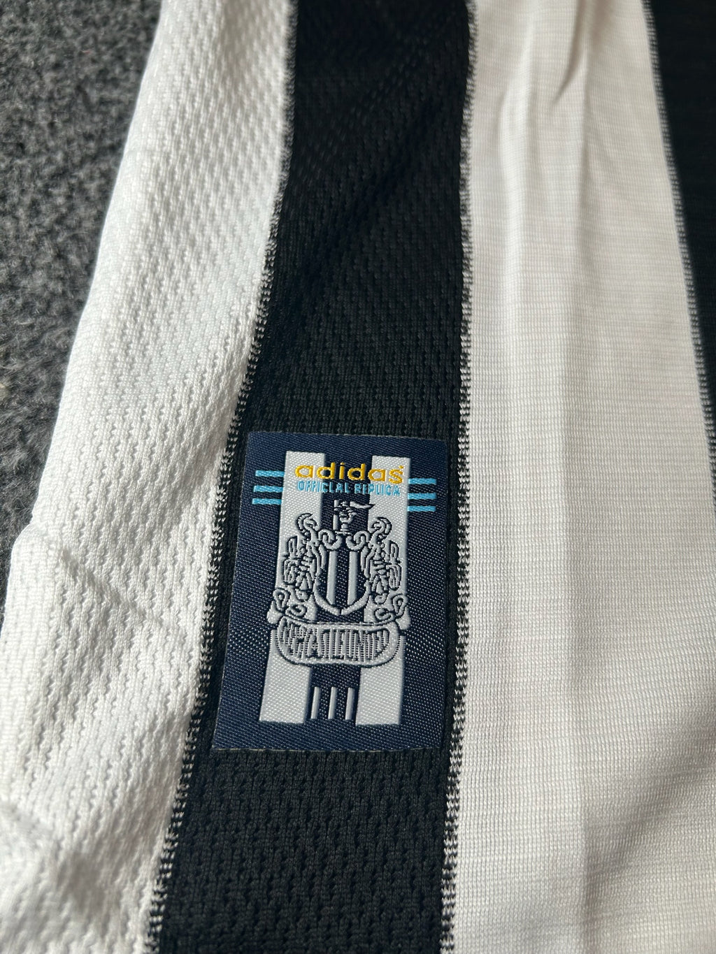 Newcastle United 99/00 Home